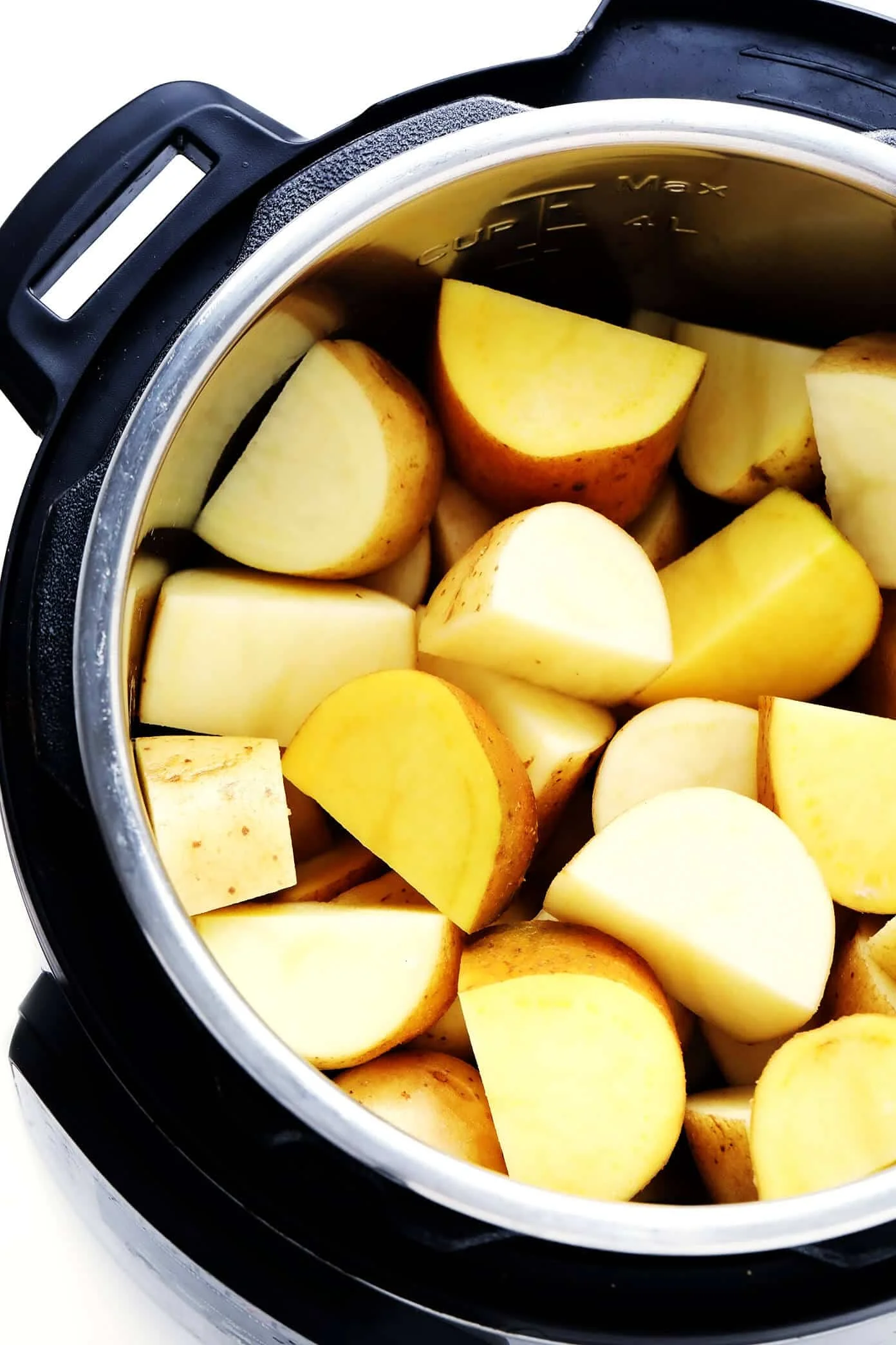These Instant Pot Mashed Potatoes Just Ended the Draining Debate for Good