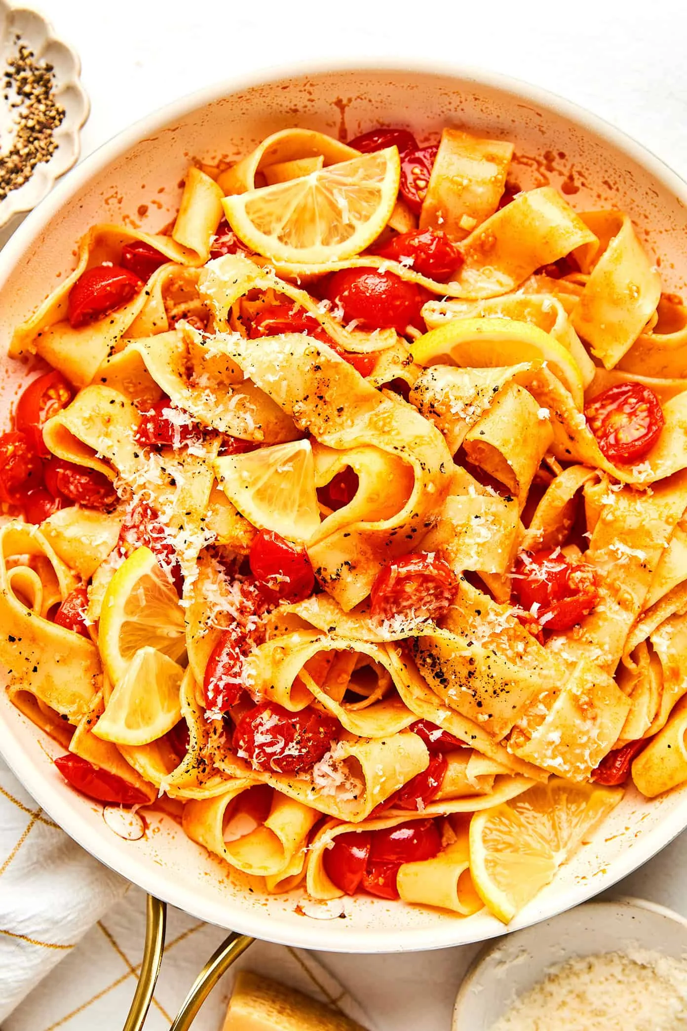 Home Cooks File Repeat Orders for This 20-Minute Jammy Cherry Tomato Pasta