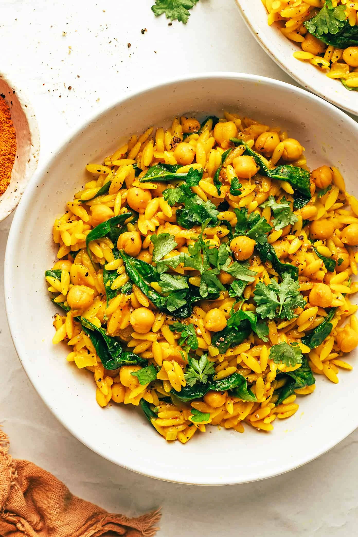 Ten Ingredients, One Pan: This Lemony Chickpea Orzo Is the Dinner of the Year