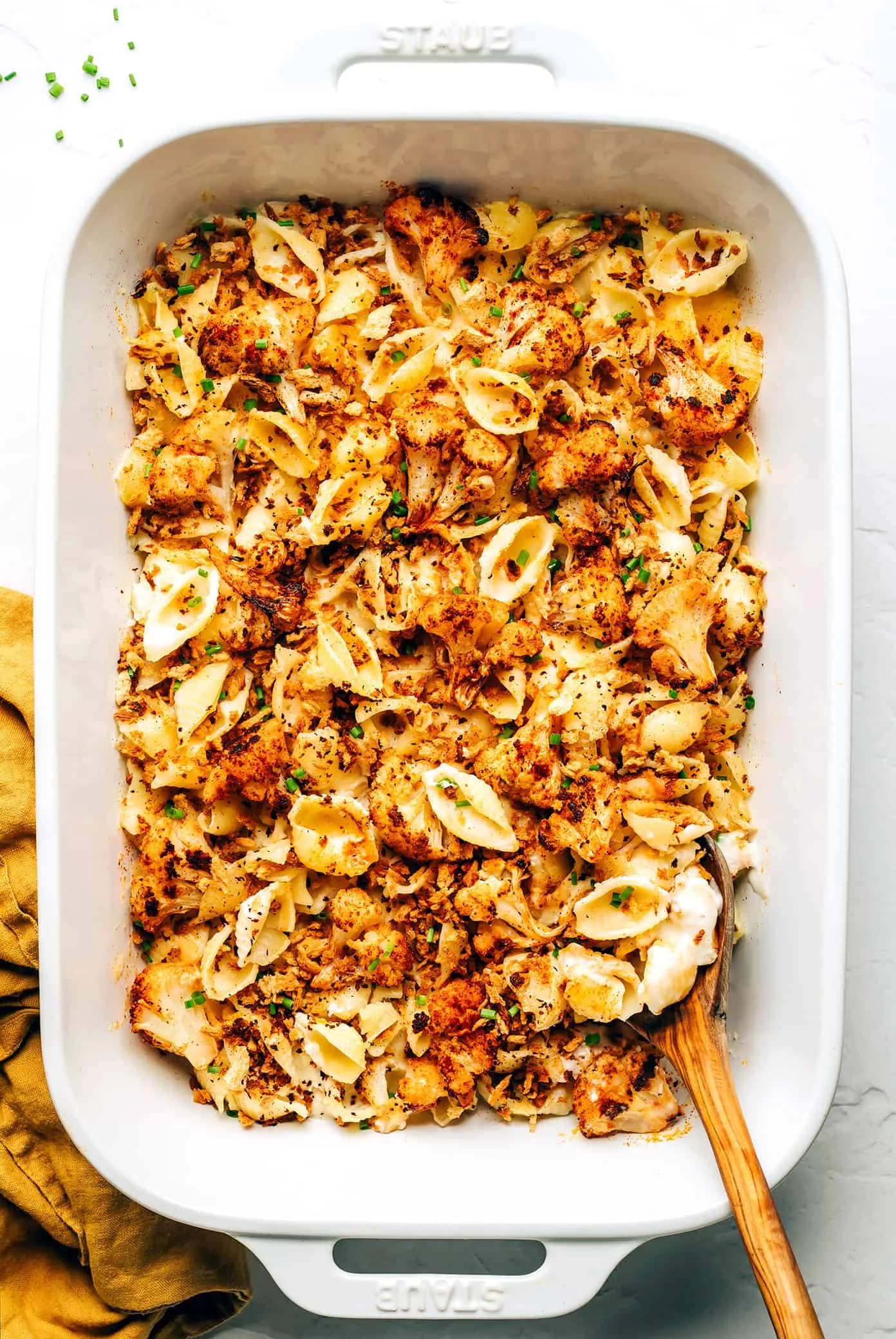 This Roasted Cauliflower Mac and Cheese Has Families Scraping the Pan for Secon…