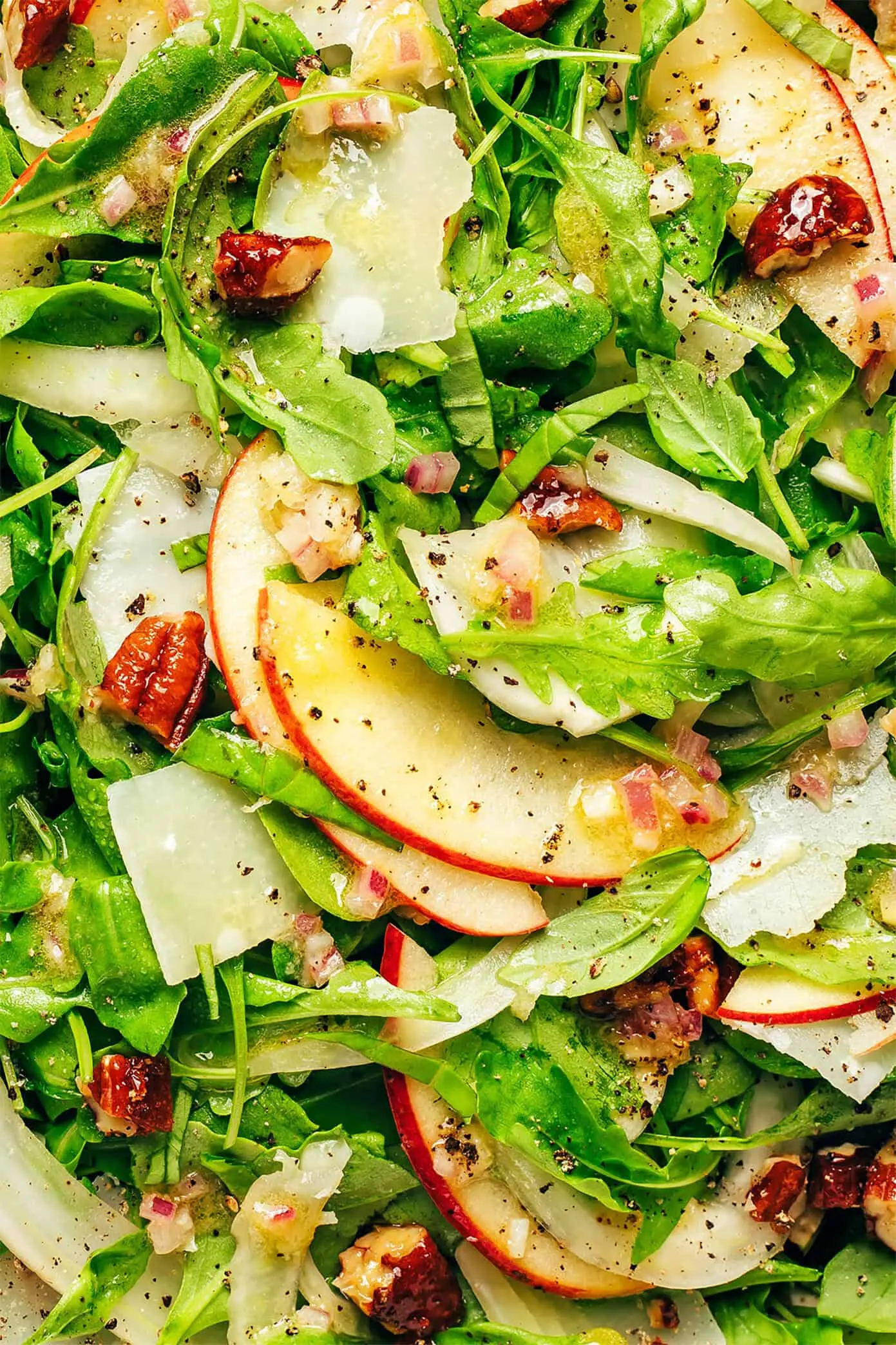 Thanksgiving Tables in Revolt: This Shaved Apple-Fennel Salad Is the Loveliest…
