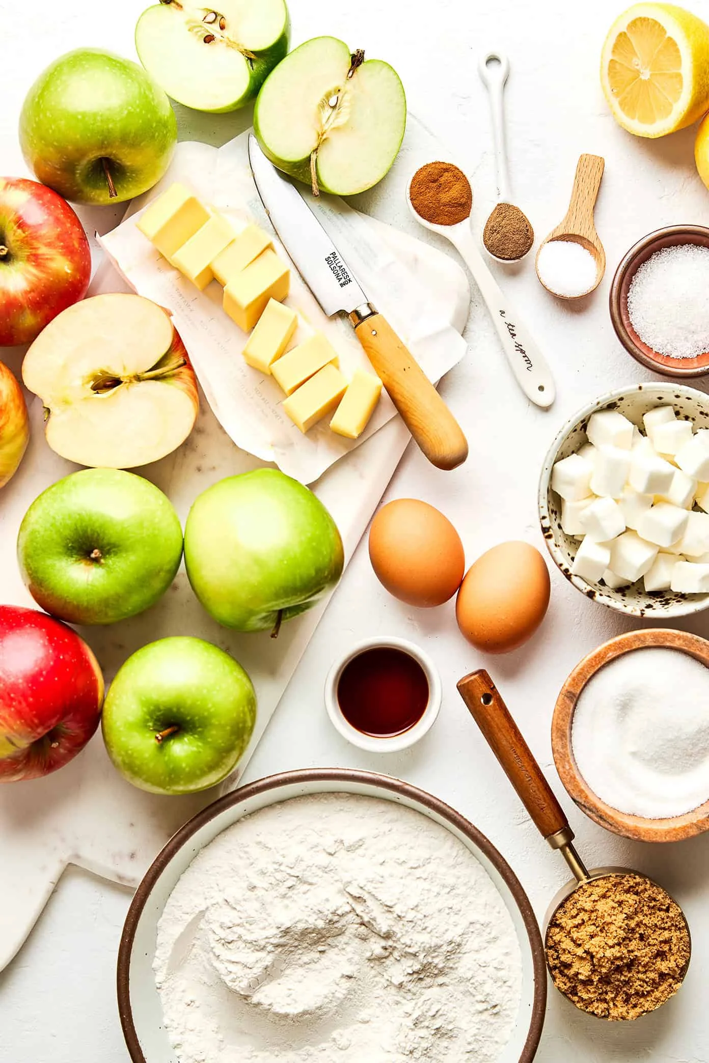Baked Hundreds of Apple Pies in College — This Is…